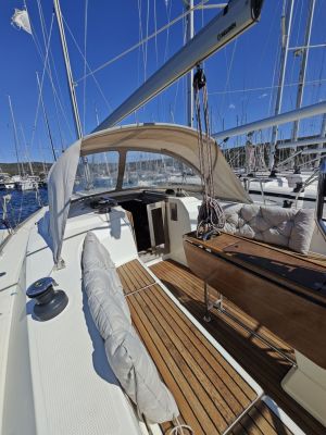 Bavaria Cruiser 33