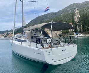 Sun Odyssey 350