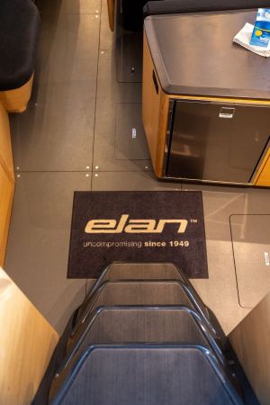 Elan E6