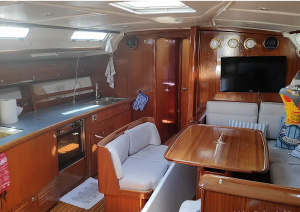 Bavaria 44
