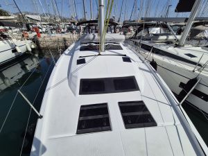 Dufour 44