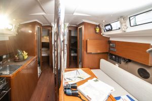 Oceanis 38.1
