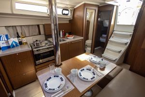 Oceanis 38.1