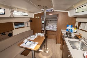 Oceanis 38.1