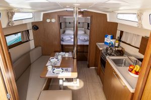 Oceanis 38.1