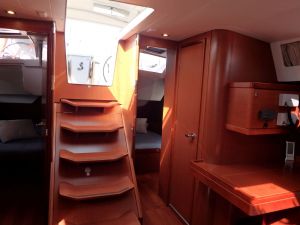 Oceanis 48