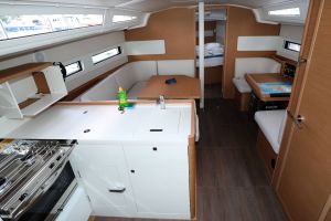 Sun Odyssey 415