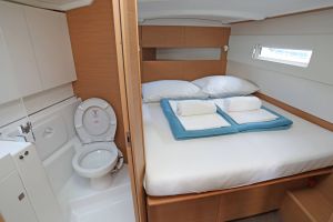 Sun Odyssey 415
