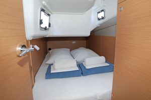Sun Odyssey 415