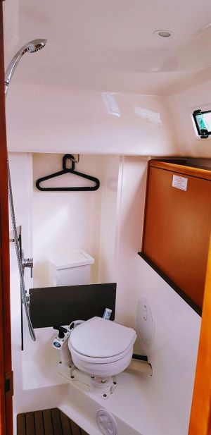 Bavaria Cruiser 33