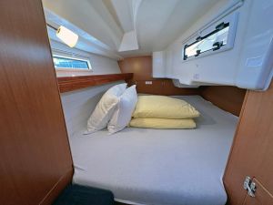 Bavaria Cruiser 33