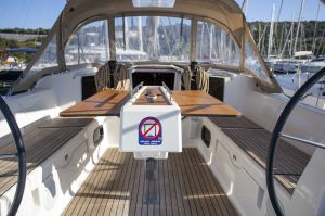 Dufour 382