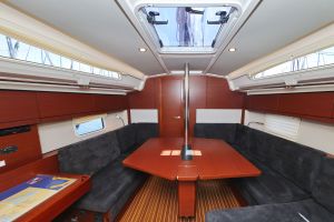 Hanse 388