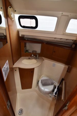 Sun Odyssey 32i