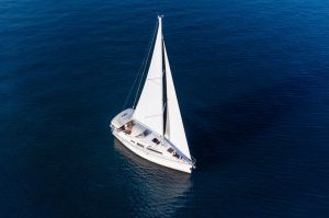 Bavaria Cruiser 33