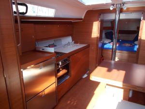 Dufour 382