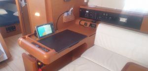 Sun Odyssey 519