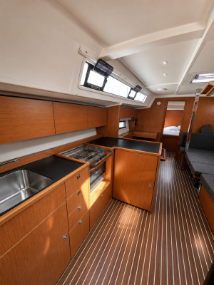 Bavaria C42