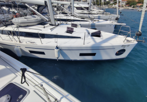 Bavaria C42