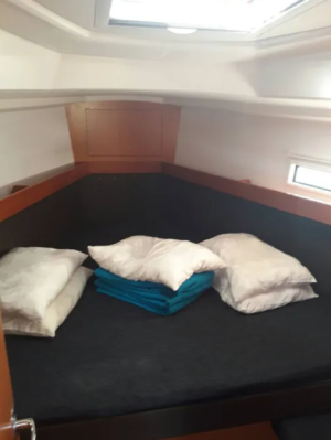 Bavaria Cruiser 37