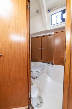 Bavaria Cruiser 37