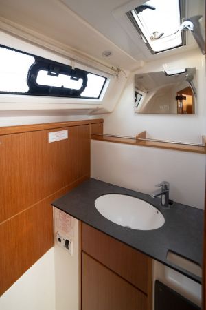 Bavaria Cruiser 37