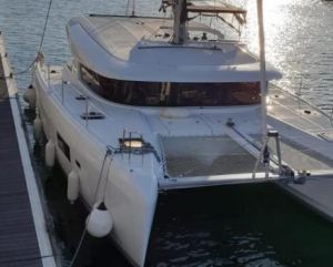 Lagoon 42